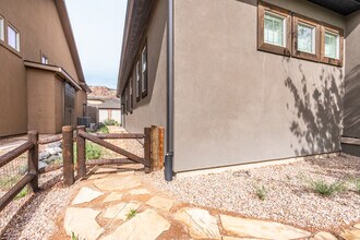 2094 Two Wood Dr in Grand Junction, CO - Building Photo - Building Photo