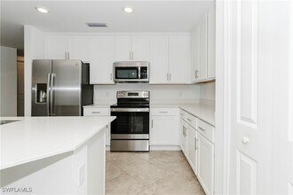 6034 National Blvd, Unit 521 in Ave Maria, FL - Building Photo - Building Photo