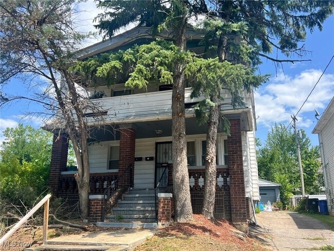 property at 3657 E 113th St