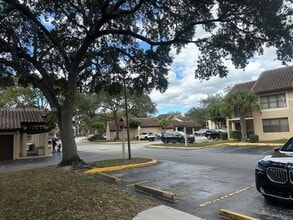 4481 W McNab Rd in Pompano Beach, FL - Building Photo - Building Photo