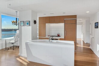 2 River Ter. in New York, NY - Building Photo - Building Photo