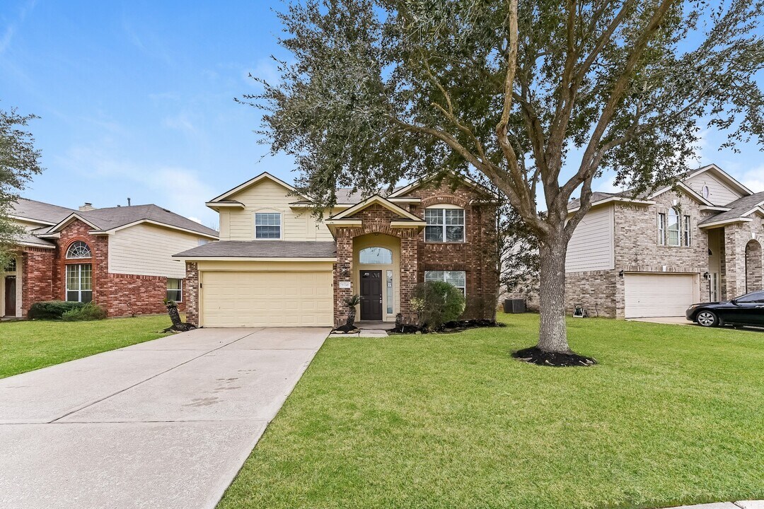 7230 Wimberly Oaks Ln in Richmond, TX - Foto de edificio