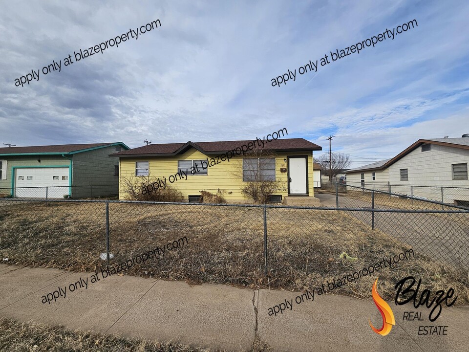 2823 Magnolia St in Amarillo, TX - Building Photo