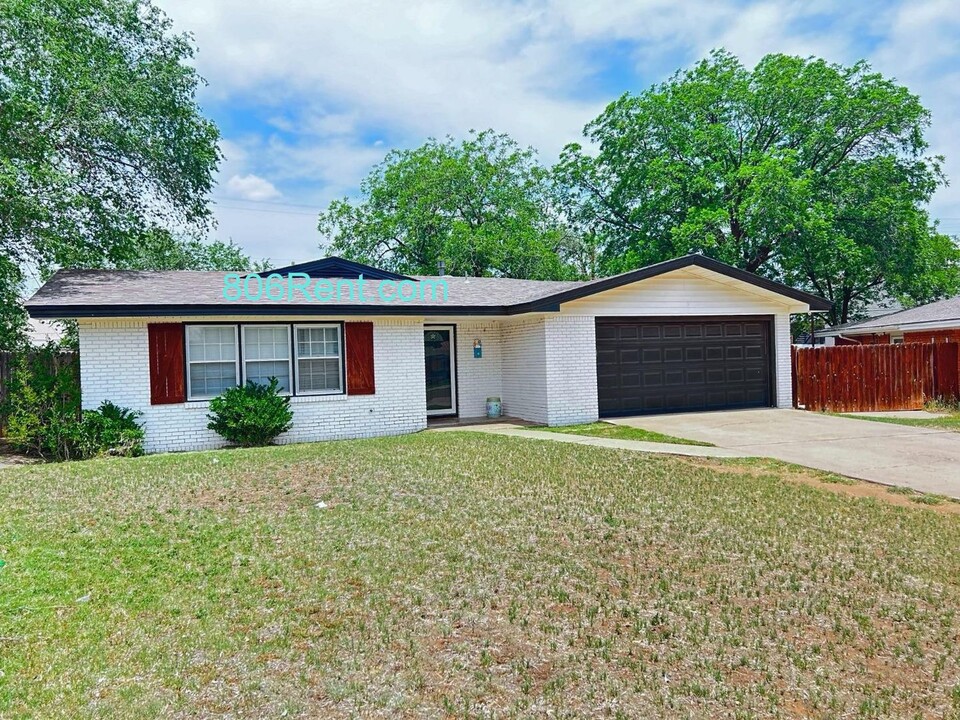 4420 26th St in Lubbock, TX - Building Photo