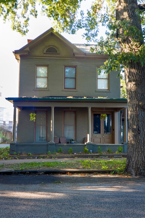 212 Cherry St in Evansville, IN - Building Photo