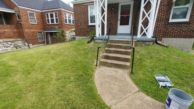 3820 Lawler Dr in St. Louis, MO - Foto de edificio - Building Photo