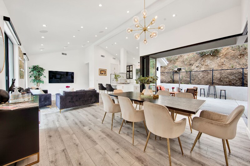 78shadyspring dr in Burbank, CA - Building Photo