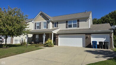 7952 Bombay Ln in Indianapolis, IN - Building Photo - Building Photo