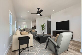 642 Cypress Ln in Cottonwood Shores, TX - Building Photo - Building Photo