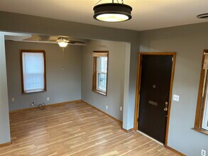 5406 N Lovejoy Ave, Unit 5406 Lovejoy in Chicago, IL - Building Photo - Building Photo