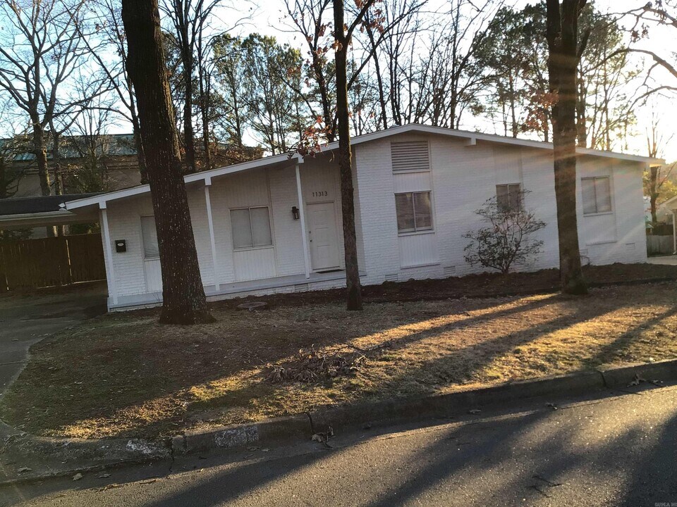 11313 Gila Valley Dr in Little Rock, AR - Building Photo