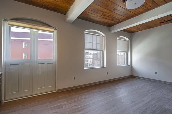 property at 47 Flat St