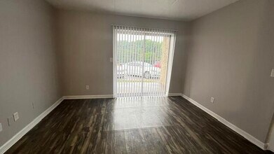 5311 TN-58 in Chattanooga, TN - Building Photo - Building Photo