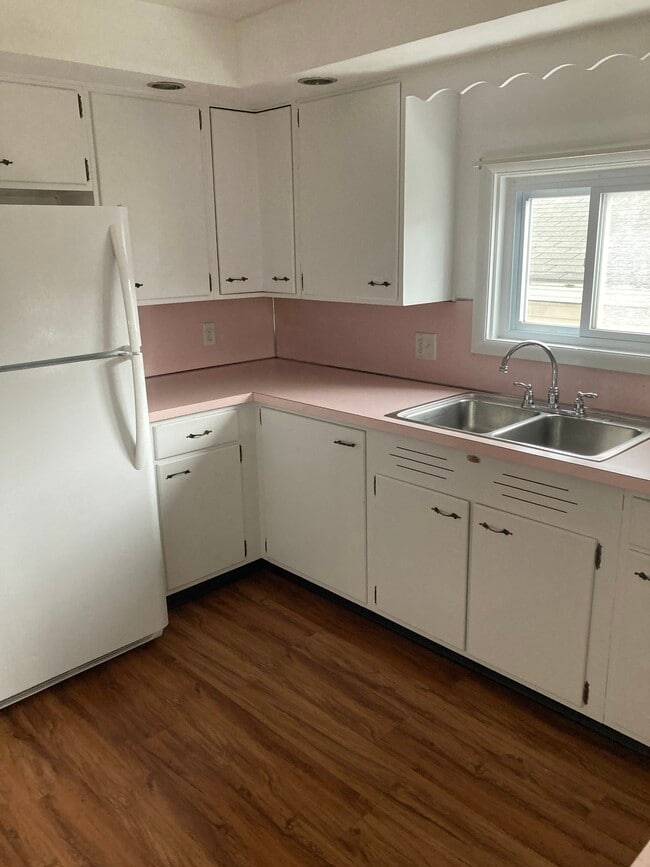 1106 Mount Rose Ave, Unit 1106 2nd flr