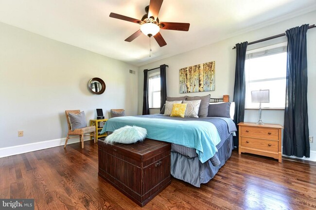 1130 Constitution Ave NE in Washington, DC - Building Photo - Building Photo