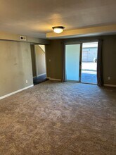 17303 Spanaway Loop Rd S in Spanaway, WA - Building Photo - Building Photo