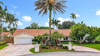 10462 SW 121st St in Miami, FL - Building Photo