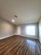 5012 Dolphin Ct in La Belle, FL - Building Photo - Building Photo