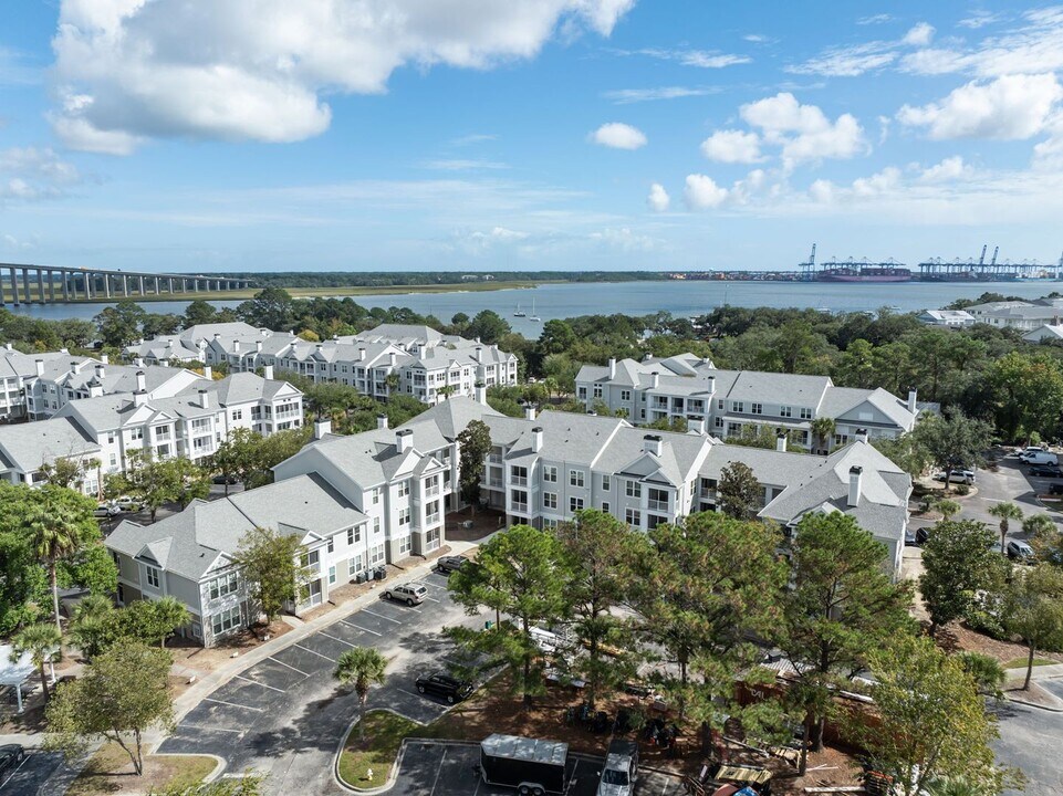 130 River Landing Dr in Charleston, SC - Building Photo