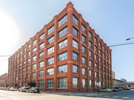 312 N May St, Unit 2H in Chicago, IL - Building Photo