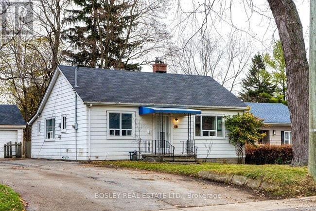 property at 9 Thirty Eighth St