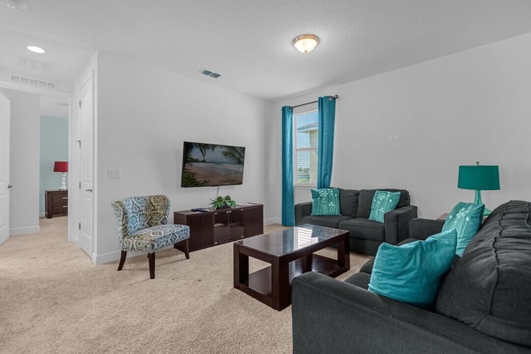 7594 Marker Ave in Kissimmee, FL - Building Photo