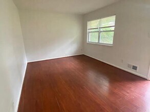2139 Trailwood Rd in Decatur, GA - Building Photo - Building Photo