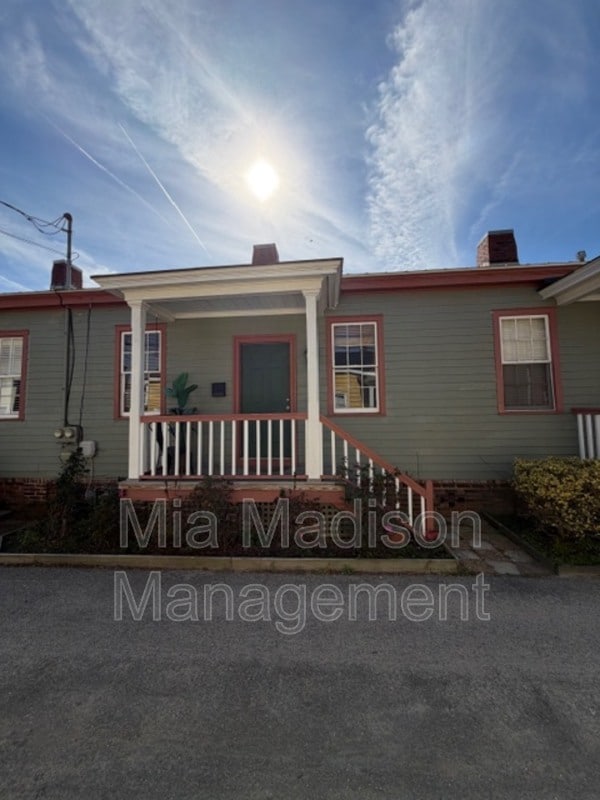547 E Macon St in Savannah, GA - Building Photo - Building Photo