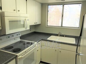 4633 Quail Vista Ln in Salt Lake City, UT - Foto de edificio - Building Photo