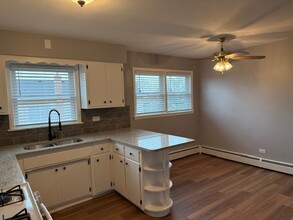 5205 N Overhill Ave in Chicago, IL - Building Photo - Building Photo