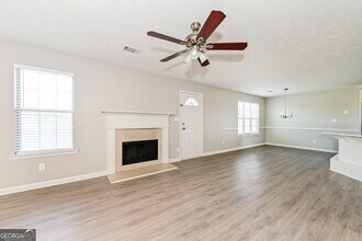 650 Pullin Rd in Mcdonough, GA - Foto de edificio - Building Photo