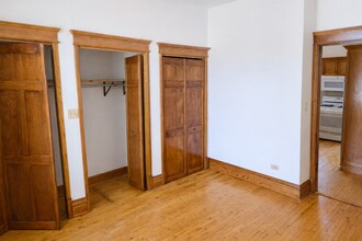 1950 N Kimball Ave, Unit # 02 in Chicago, IL - Building Photo - Building Photo