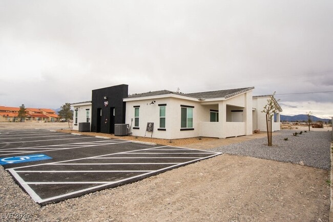 1140 Sixshooter Ave in Pahrump, NV - Building Photo - Building Photo