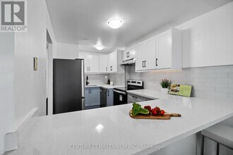 3055 Tomken Rd in Mississauga, ON - Building Photo - Building Photo