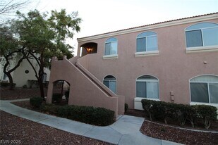 700 Carnegie St in Henderson, NV - Building Photo
