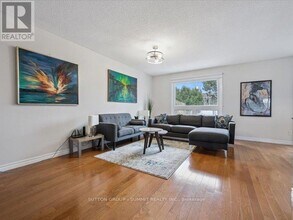 4082 Jefton Crescent in Mississauga, ON - Building Photo - Building Photo