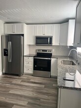 9219 N 28th St in Tampa, FL - Building Photo - Building Photo