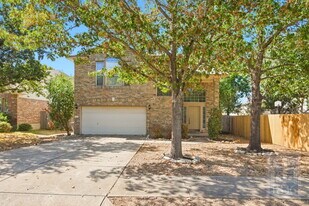 10520 Fosseway Dr in Austin, TX - Building Photo