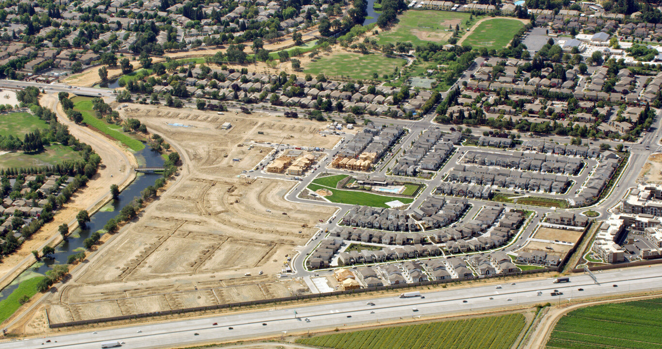 Cove Artisan in Sacramento, CA - Building Photo