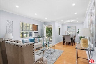 16154 Gilmore St in Los Angeles, CA - Building Photo - Building Photo