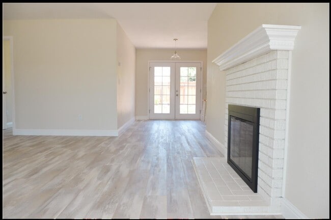 637 Enright Ave in Santa Clara, CA - Foto de edificio - Building Photo