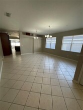 8022 Terrace Ridge Dr in Tampa, FL - Building Photo - Building Photo