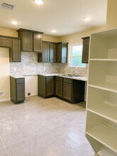 8421 W 1st St in Needville, TX - Building Photo - Building Photo
