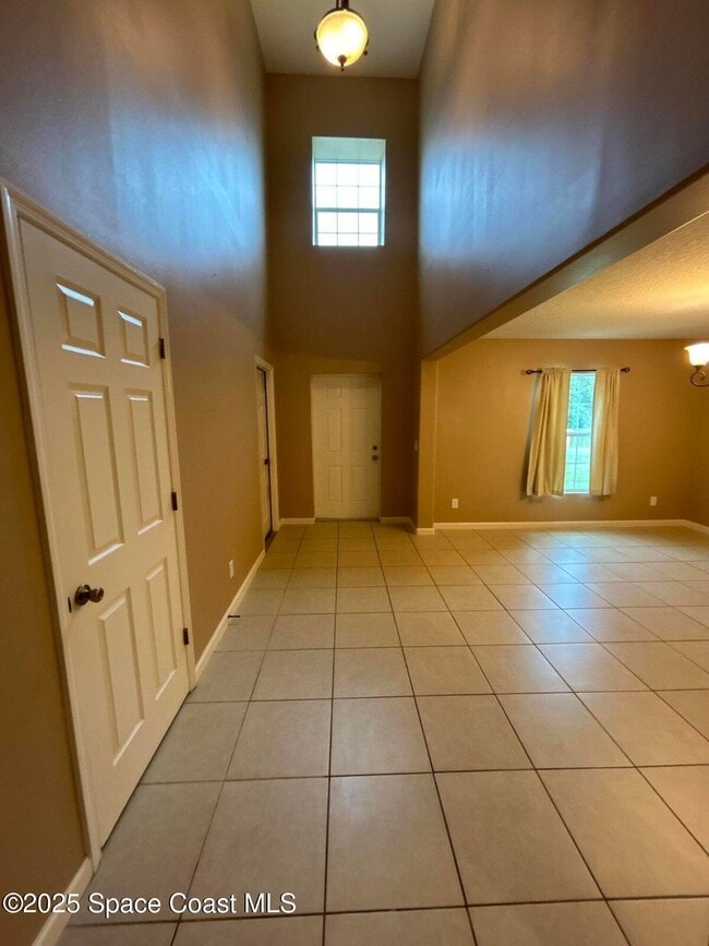 1334 Lotus St SE in Palm Bay, FL - Building Photo - Building Photo