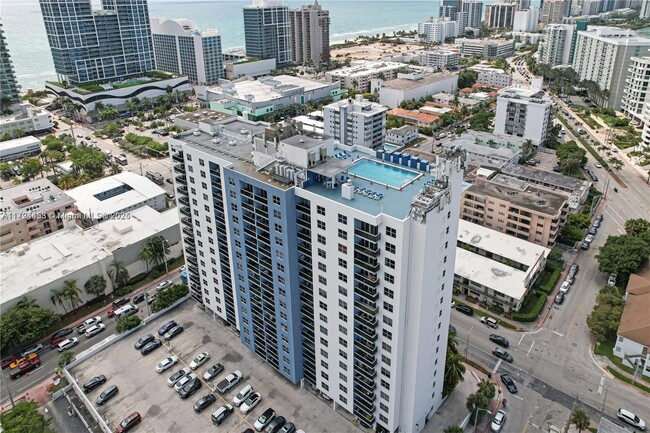 401 69th St in Miami, FL - Building Photo - Building Photo