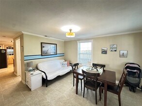 2014 39th St in Galveston, TX - Building Photo - Building Photo