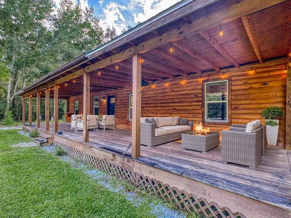 2989 N 5th Ave in Milton, FL - Building Photo