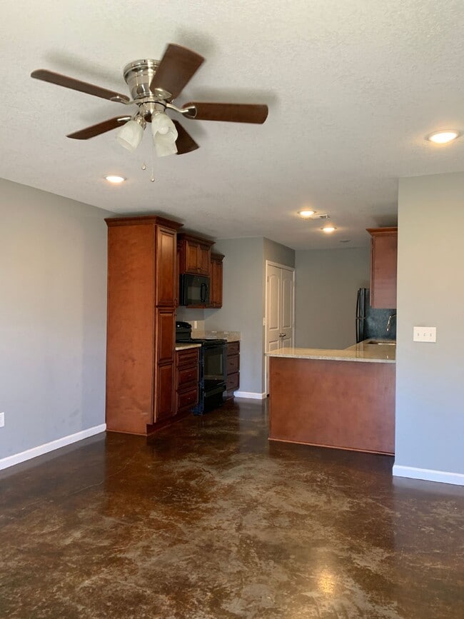 207 S Holman St in Brookland, AR - Building Photo - Building Photo