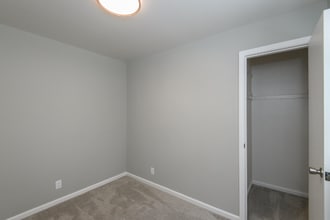 424 S 66th St in Milwaukee, WI - Building Photo - Building Photo