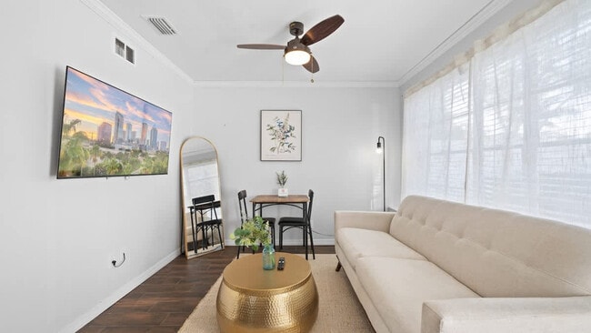 720 W Woodlawn Ave in Tampa, FL - Building Photo - Building Photo
